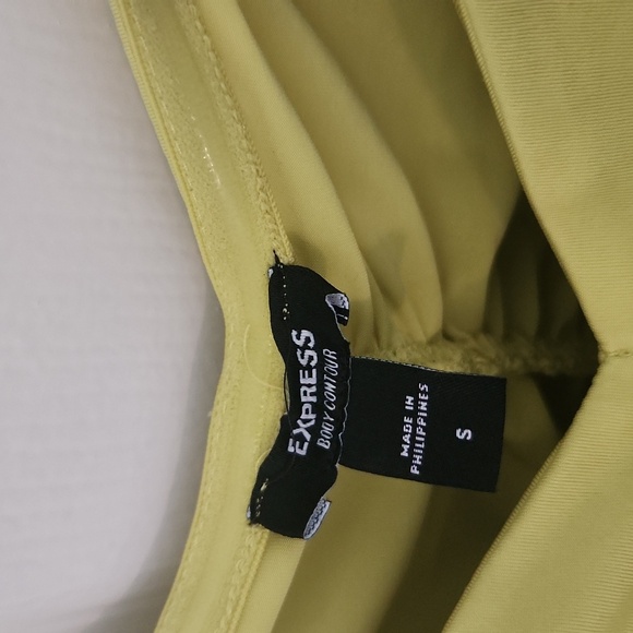 Express Light Yellow Body Contour Ruched Bodysuit Top Small - Picture 3 of 7